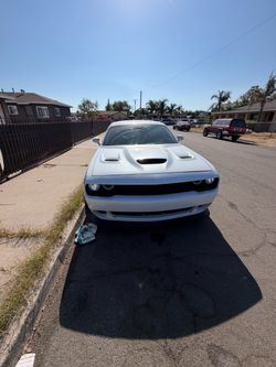 Dodge Challenger scat pack