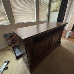 Dresser In Great Condition