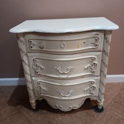 Coaster Brand Antique White Wooden Bed Side Table Nightstand Upcycle Repurpose Restoration Project