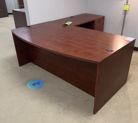 (2) Desks