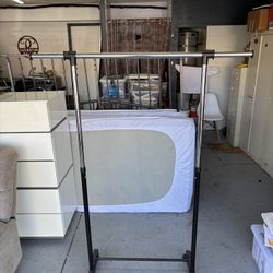 Portable Clothes Rack
