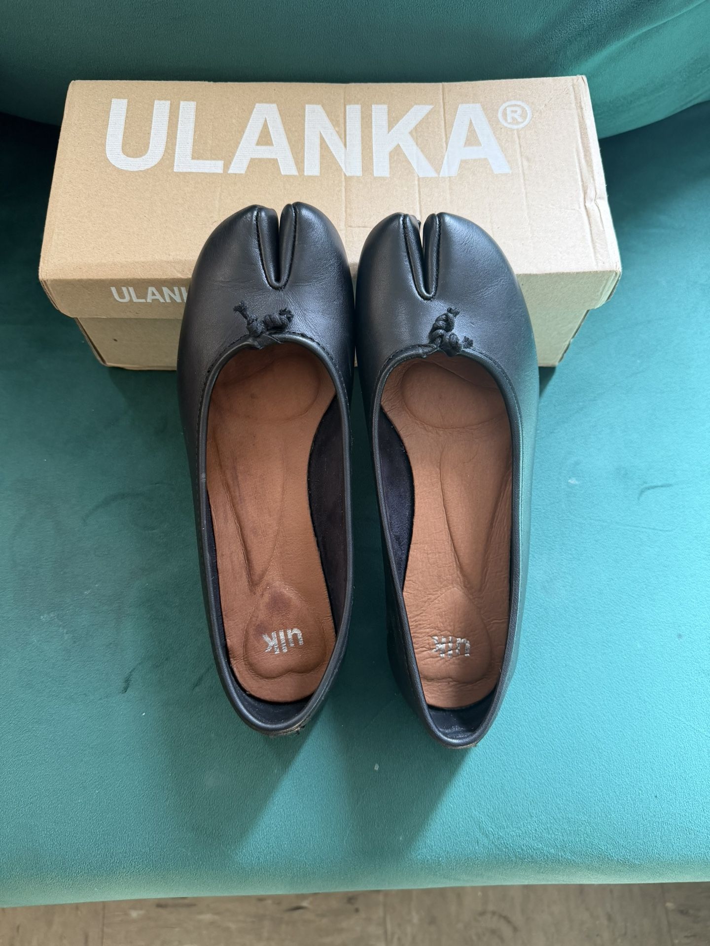 Ulanka Tabi Flats – Leather – Size 39 (US 8) – Lightly Worn
