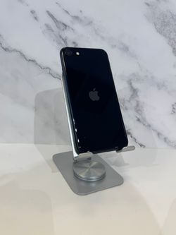 iPhone SE 3rd Gen 64GB Unlocked Pre-owned