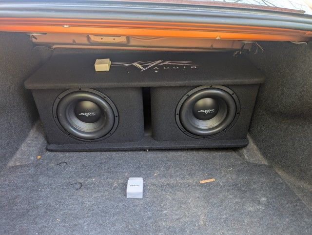 Skar Dual 10" A 1200w Amp And A SKAR Loc