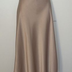 Beautiful silky nude skirt