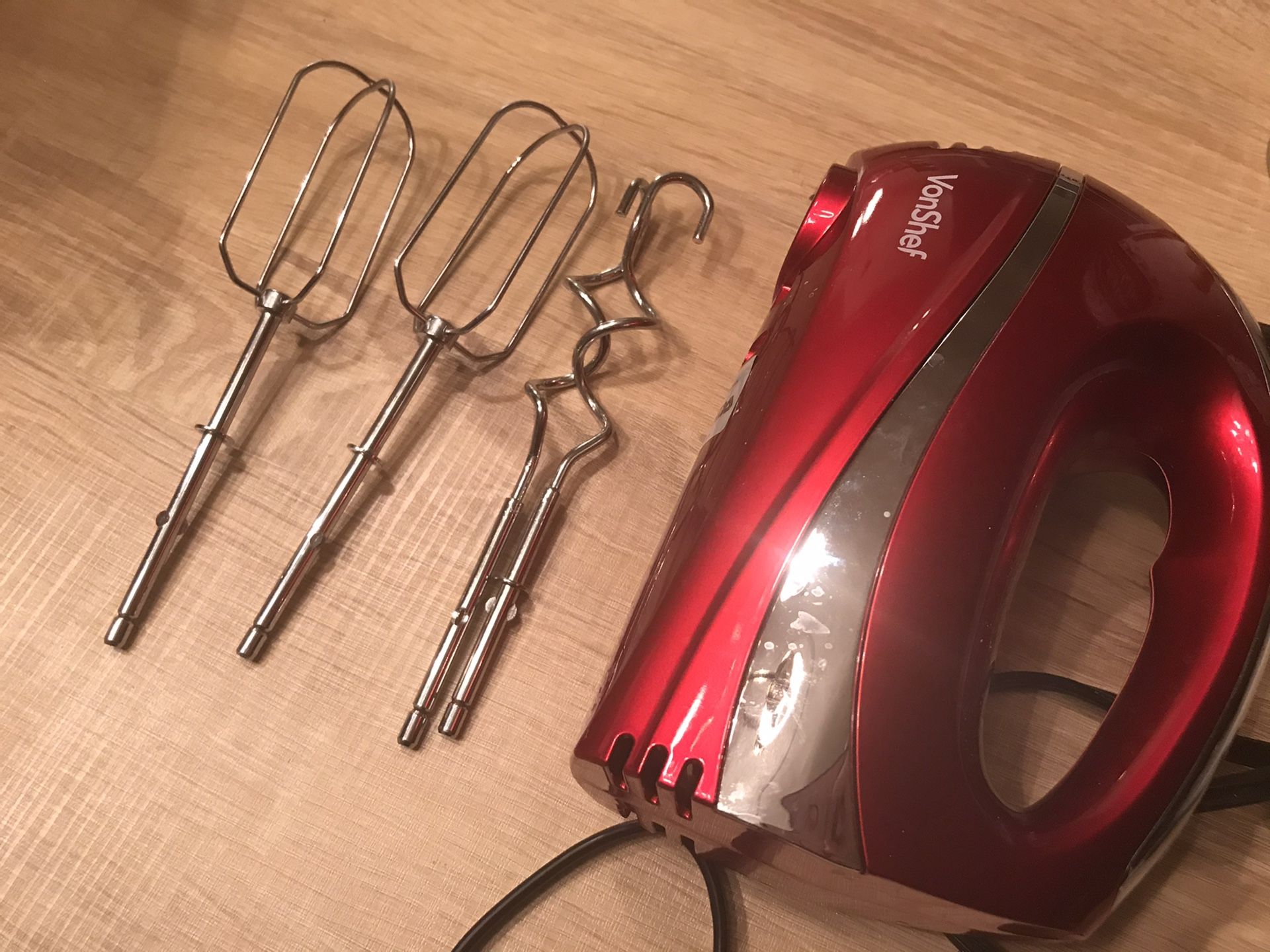 VonShef BLACK 250W Hand Mixer Whisk With Chrome Beater, Dough Hook, 5 Speed and Turbo Button + Balloon Whisk