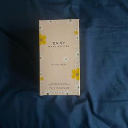 Daisy Marc Jacobs