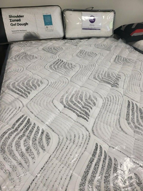 Siri Bluetooth Controlled Adjustable Bed!