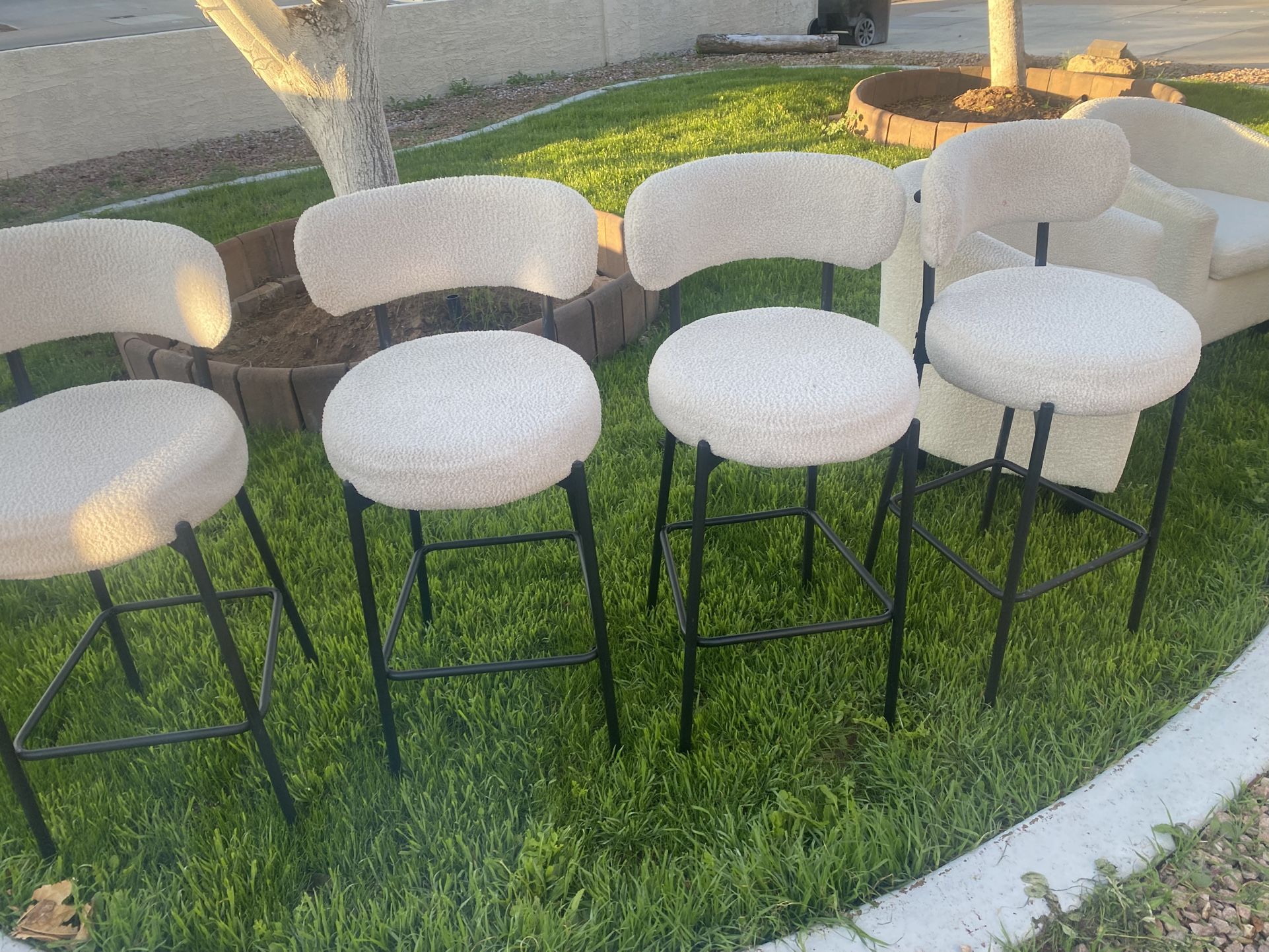 Stools  Set 4 $120