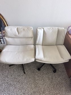 Free Chairs