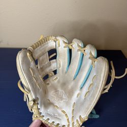 Baseball Glove Recondition New Laces 