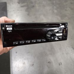 Kenwood Head Unit (Freightliner OEM)