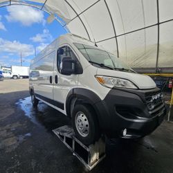 New arrivals! 🎉 Available  

FOR SALE:  

2023 RAM PROMASTER 2500 – HIGH ROOF REFRIGERATED VAN WITH THERMO KING V-320 UNIT  

The 2023 Ram ProMaster