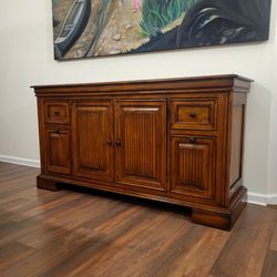 Tommy Bahama home Sideboard buffet