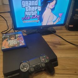 PLAYSTATION 4 SLIM WITH GTA TRILOGY 100% 