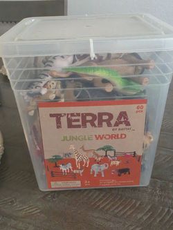 NEW BUCK WITH SAFARI ANIMALS