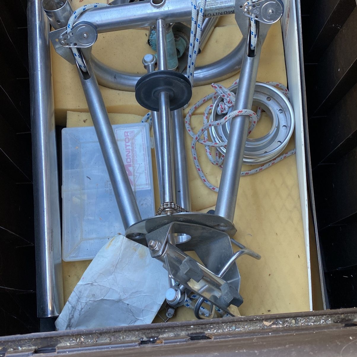 Monitor Wind vane