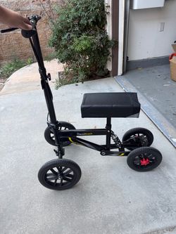 Knee scooter