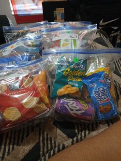 Kids Snacks  Bundle  $3 Each  6 Left Pick Up Only 