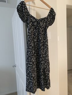 Fashion Nova Size Small Floral Dress With Front Slit