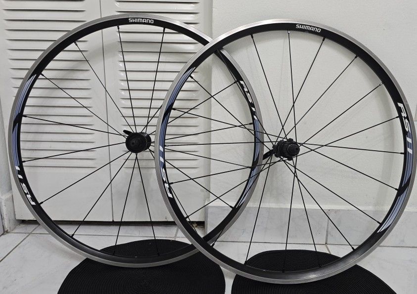 Shimano RS11 Wheelset 