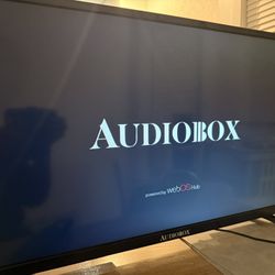 Audiobox 32-Inch Smart TV