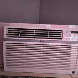 Almost New LG Air Conditioner. Only Used One Year.12000BTU