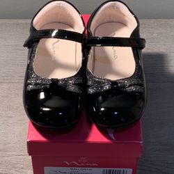 Nina -Mallory Flats