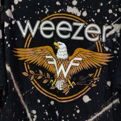 Vintage Weezer concert T-shirt