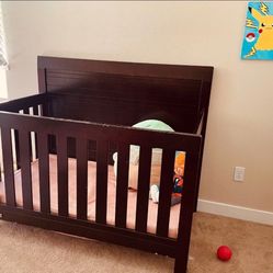 Simmons Kids Slumbertime Covertible Crib Bed 
