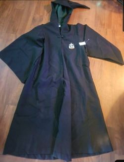 Universal Studios Slytherine And Hufflepuff Robes New
