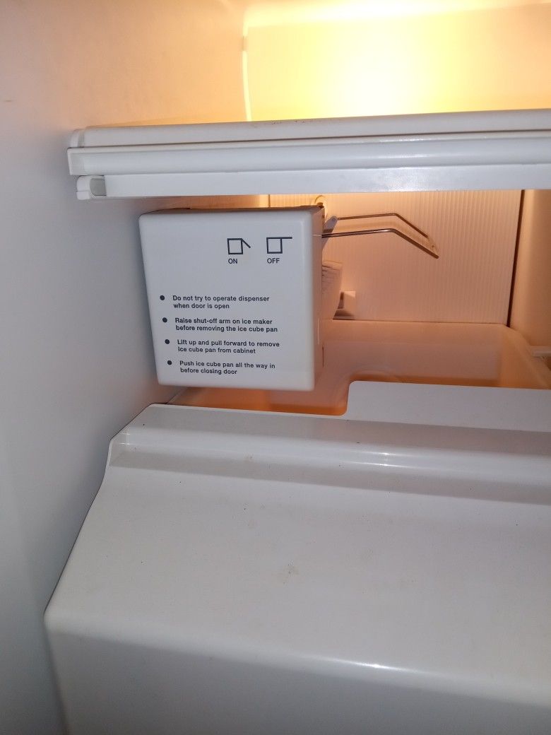 Kenmore Cold spot Refrigerator for Sale in Hemet, CA OfferUp