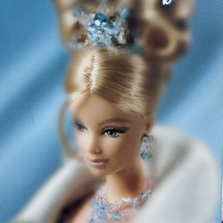 1998 Crystal Jubilee Barbie Crystal Gown, Satin