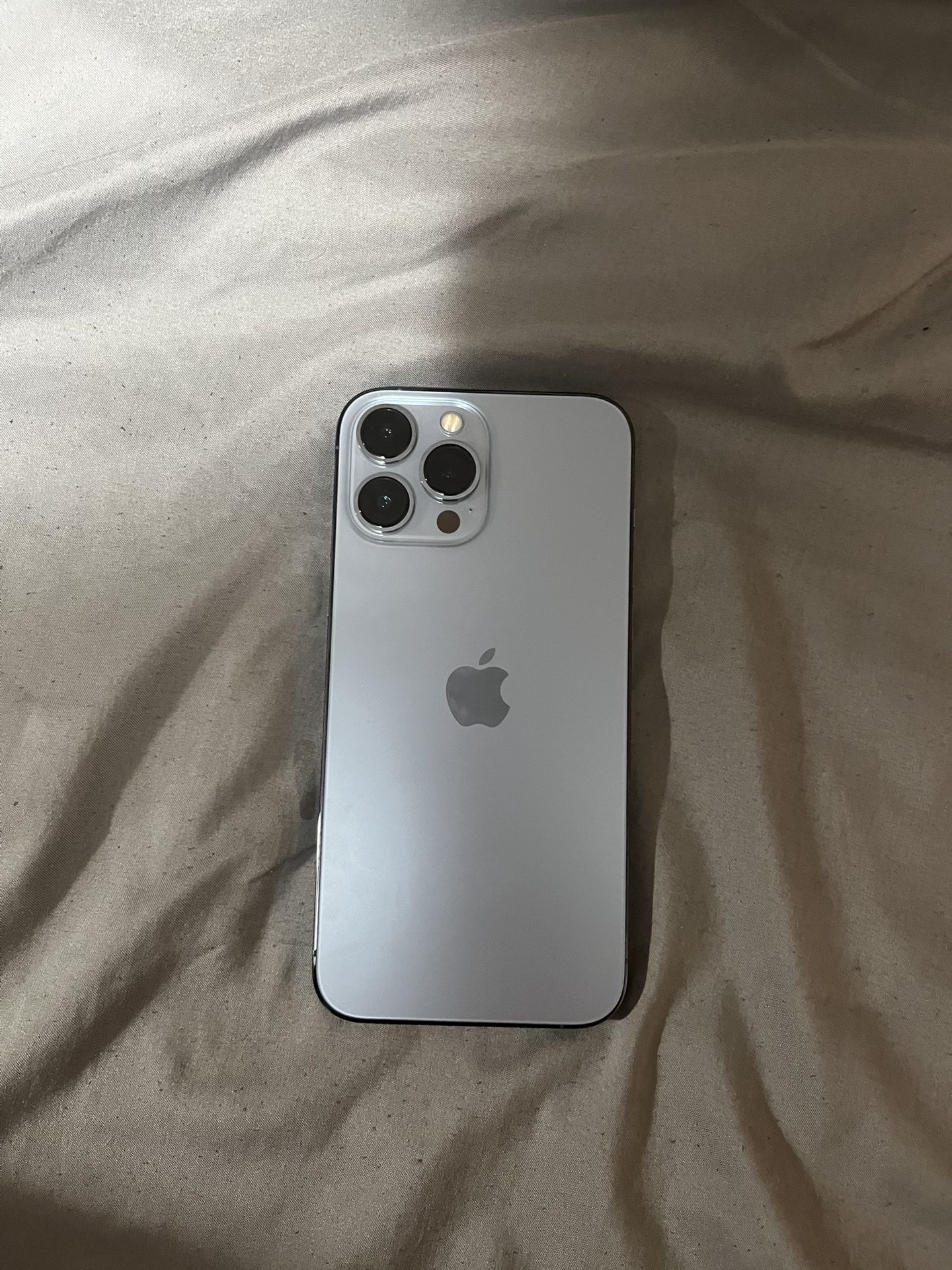 sim locked , New Iphone 13 pro max