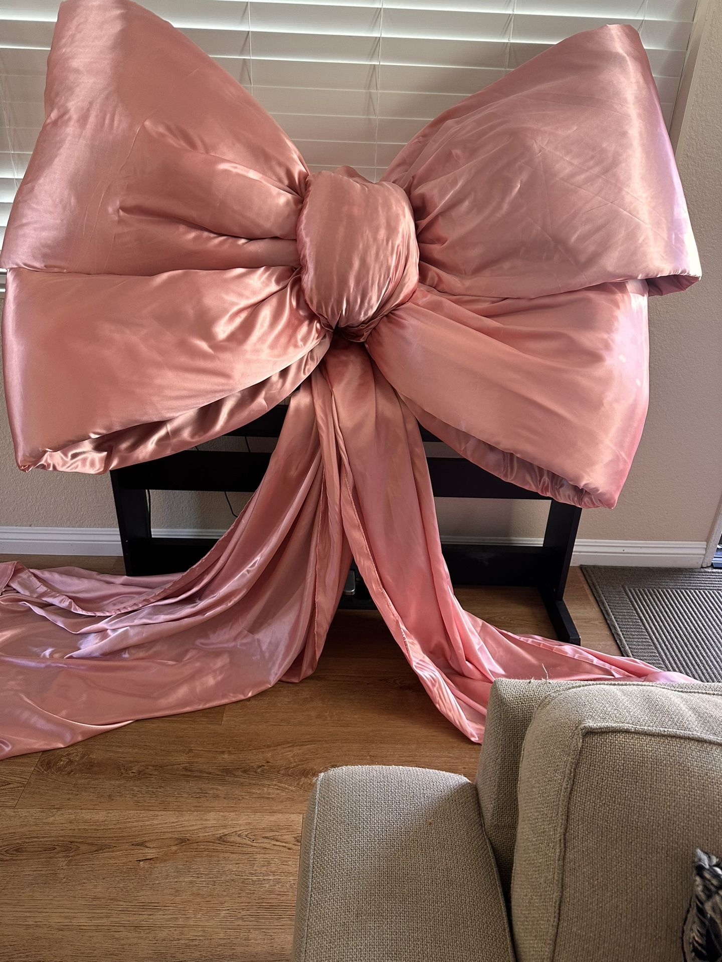 Big Bow Decoration 