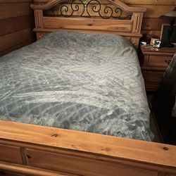 Queen Bedroom Set 