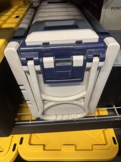 Cooler With Weals Very Good Condition