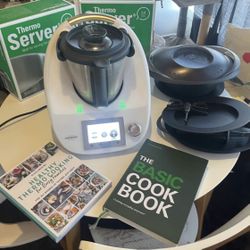 Thermomix TM5 Package with extra accessories 