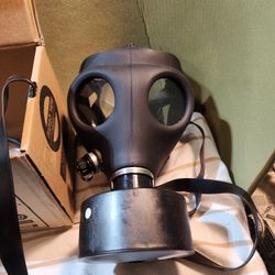 NEW IN BOX FULL KIT GAS MASK FILTER NATO DRINK TUBE ISRAEL IDF ADULT