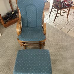 Rocking Chair 