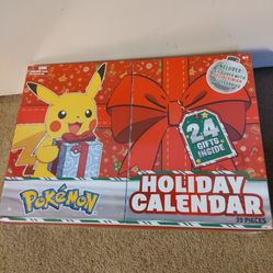 Pokemon Holiday Calendar 24 Gifts Figures New Sealed