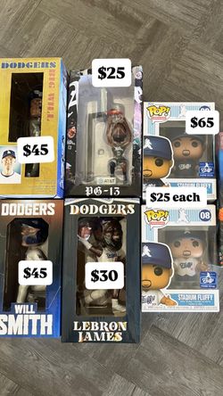Sports Collectibles Bobbleheads and Funko Pops Lot