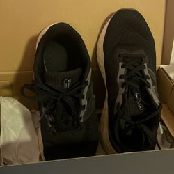 New Balance Women 7.5