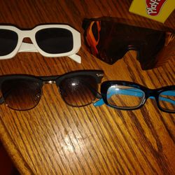 glasses 