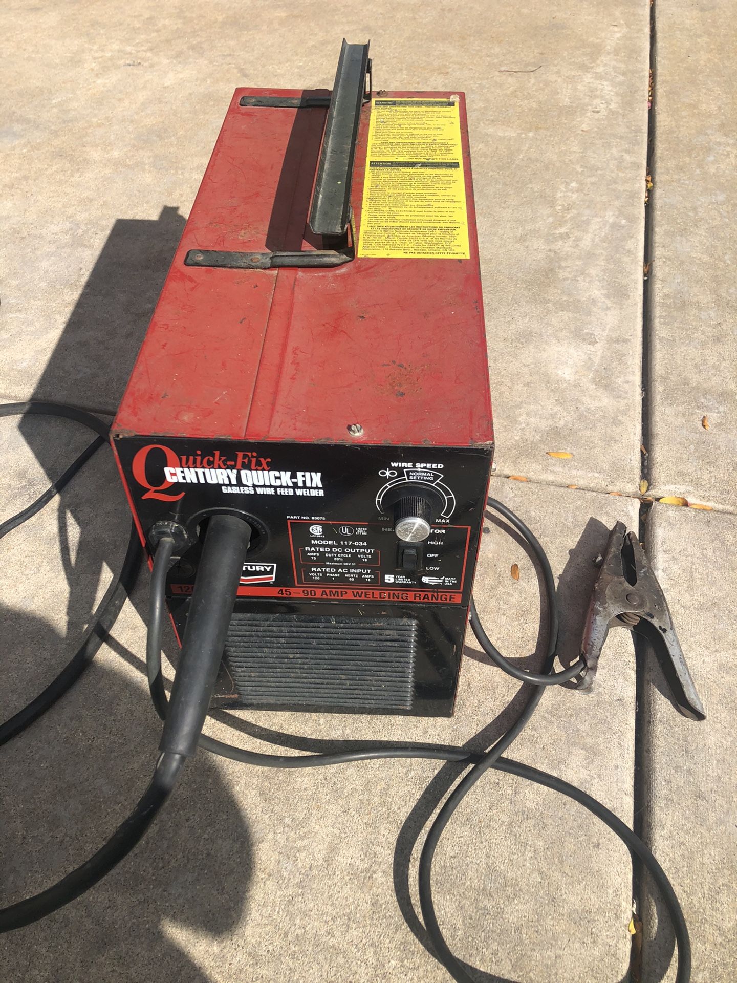 Century quickfix gasless wire feed welder 4590 Amp for Sale in Bull