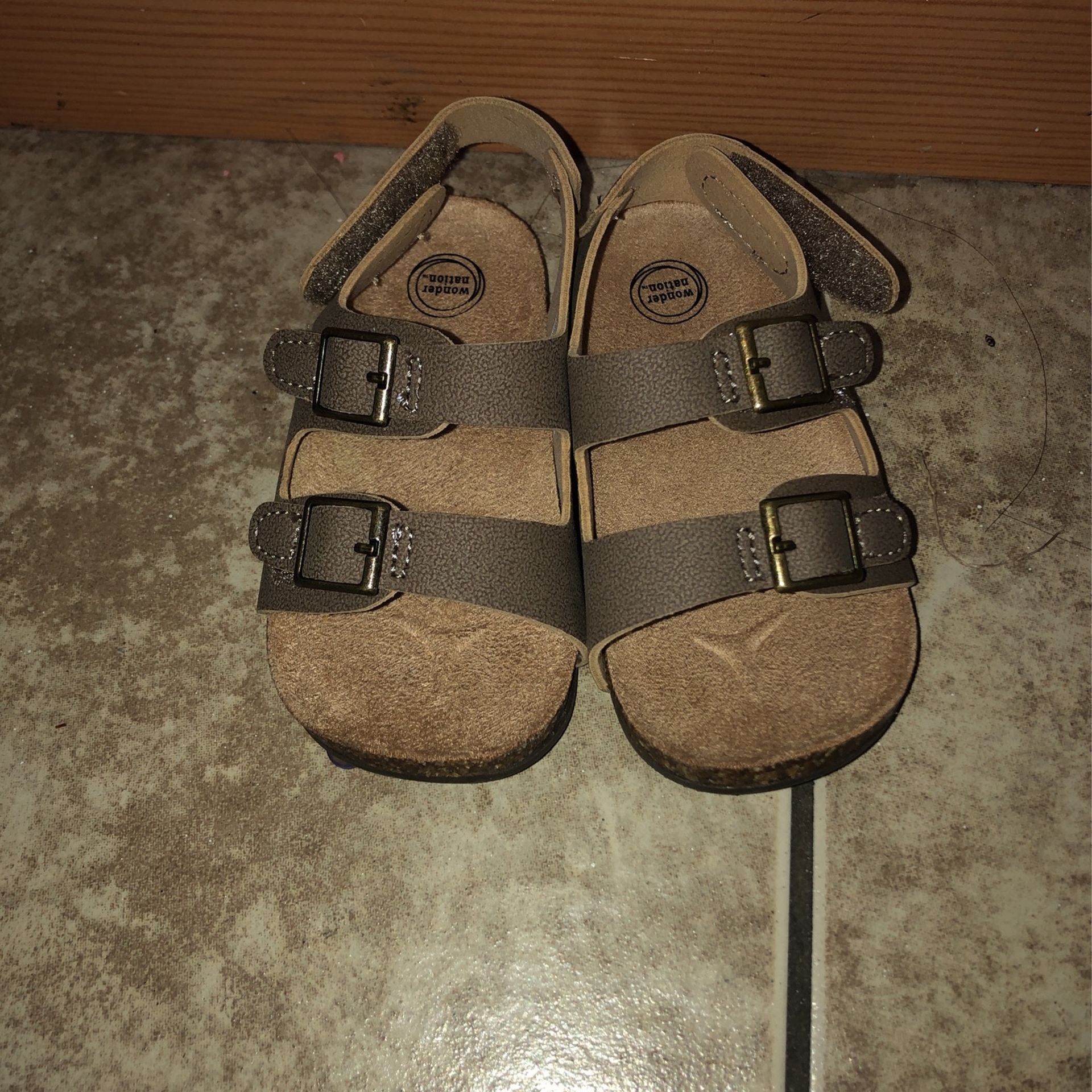 $ 7 Size 5 Y 6