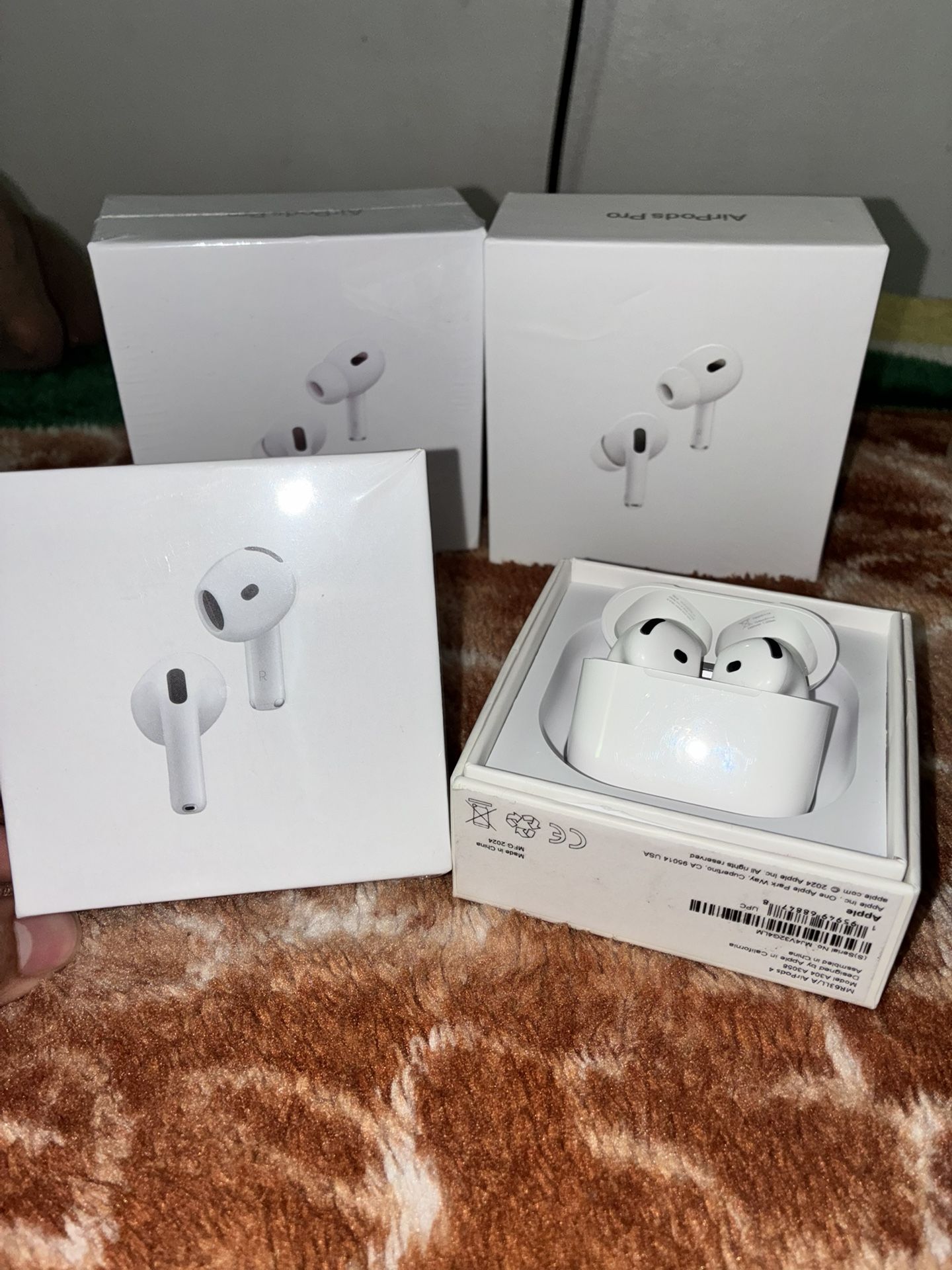 AirPods 4