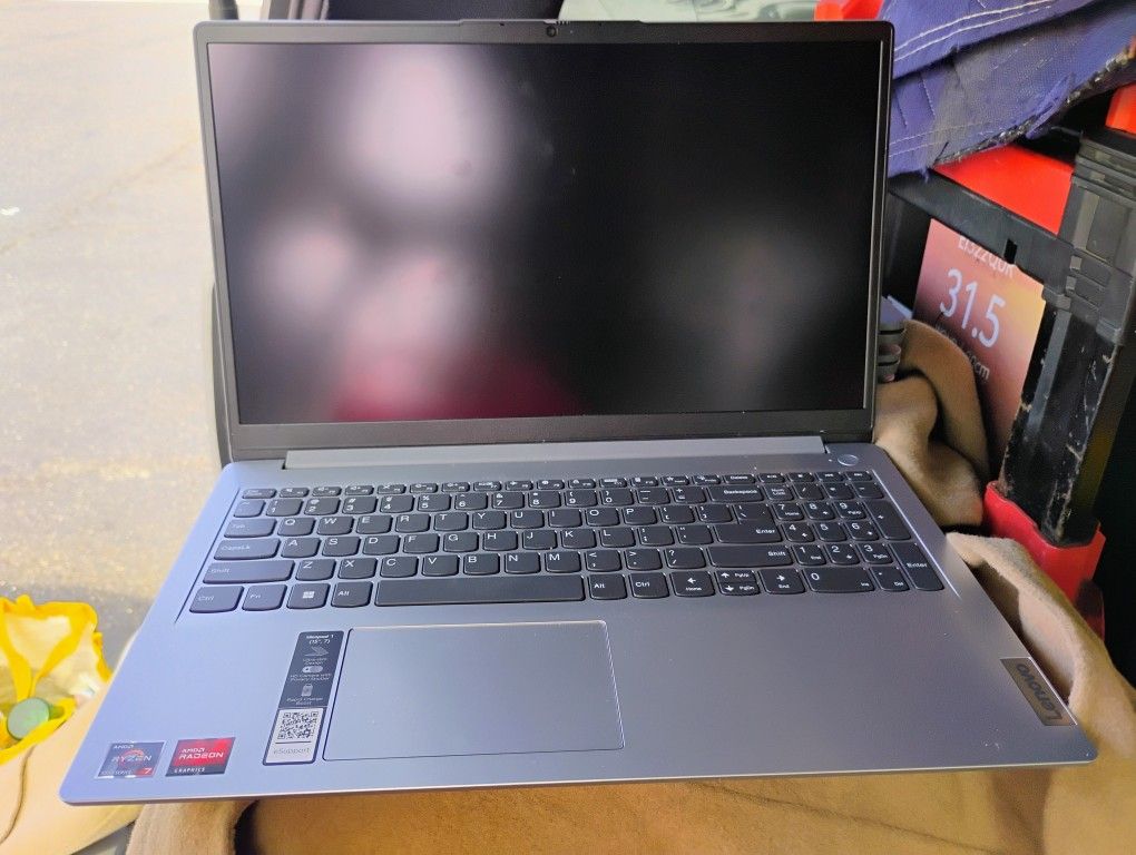 Lenovo IdeaPad 1 โ Ryzen 7 โข 16GB RAM โข 512GB SSD โข Touchscreen Laptop