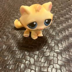 Littlest Pet Shop LPS Cream Colored Tabby Cat w/ Blue Eyes Dot