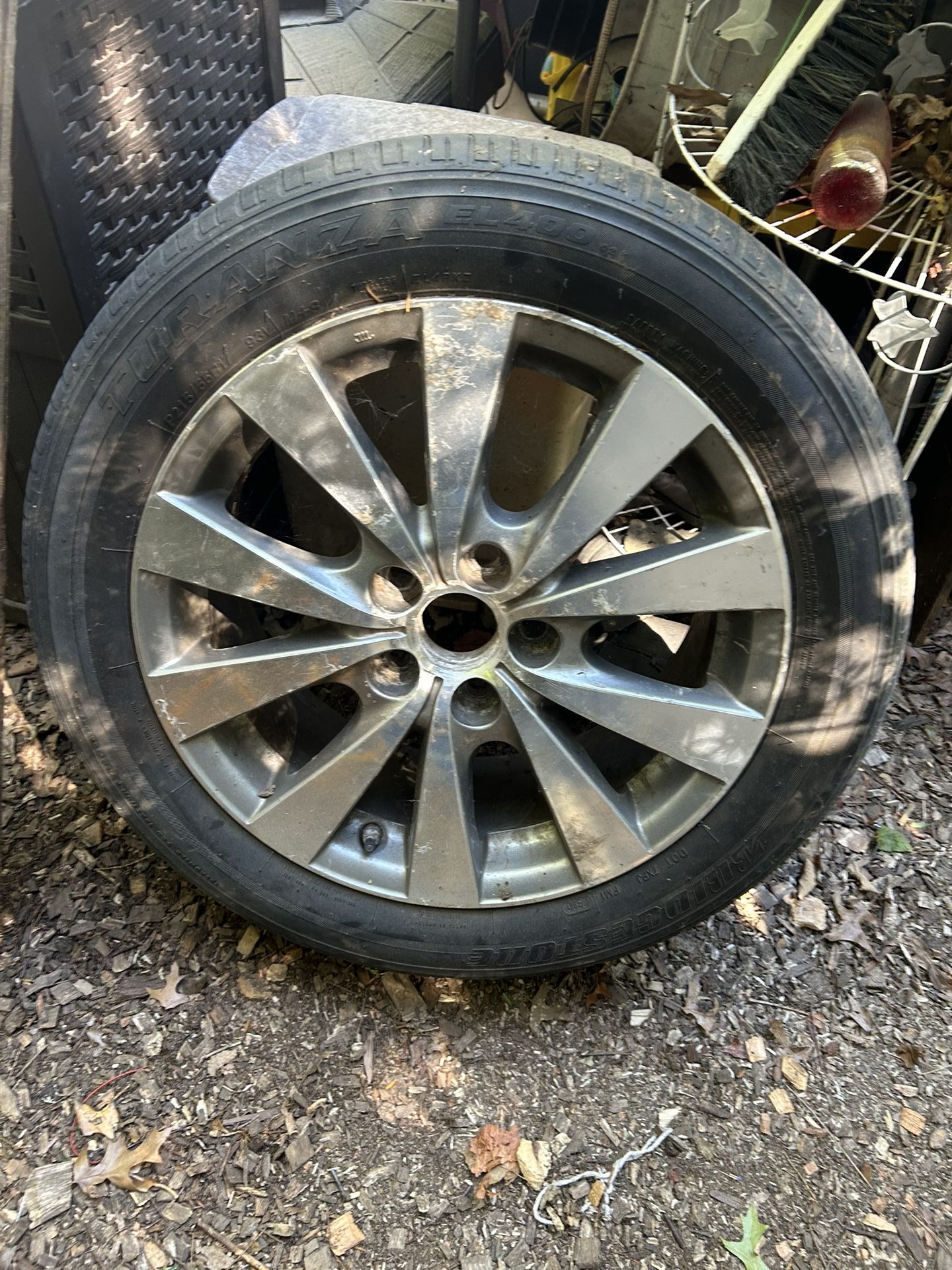 Alloy Rim & Tire For 2011 Toyota Avalon